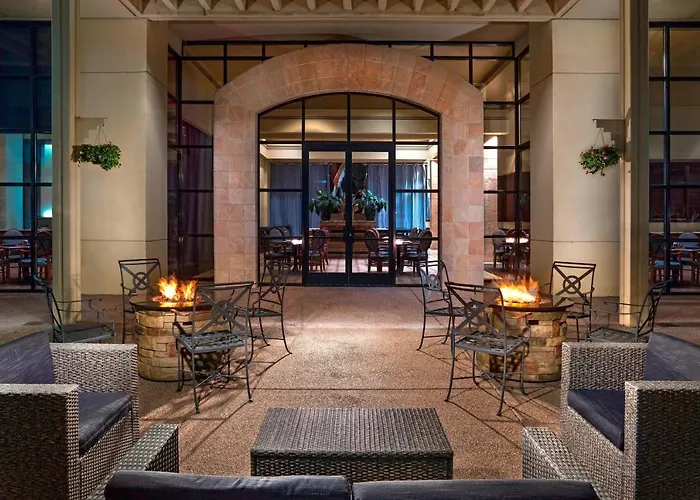 Sheraton Phoenix Crescent