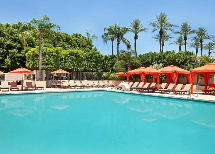 Sheraton Phoenix Crescent